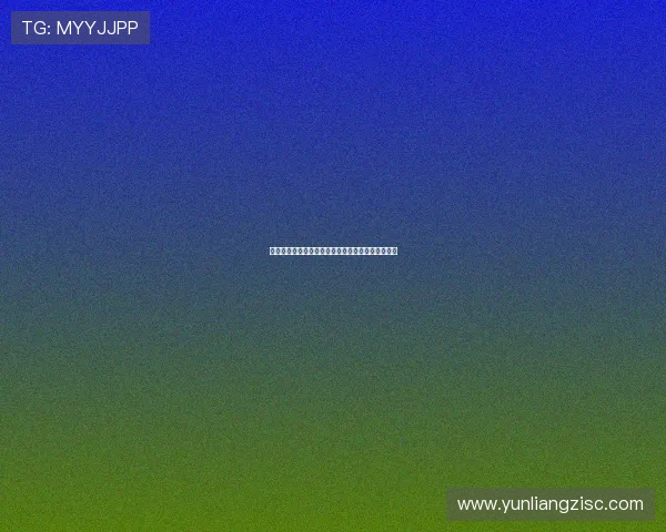 云中玫瑰：献给每一位在繁华都市中绽放的独立灵魂